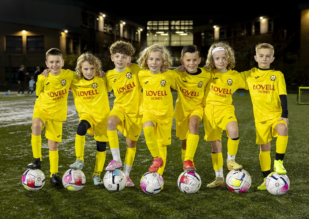 lovell-gives-hamilton-youth-football-team-a-kick-start-with-new-kits